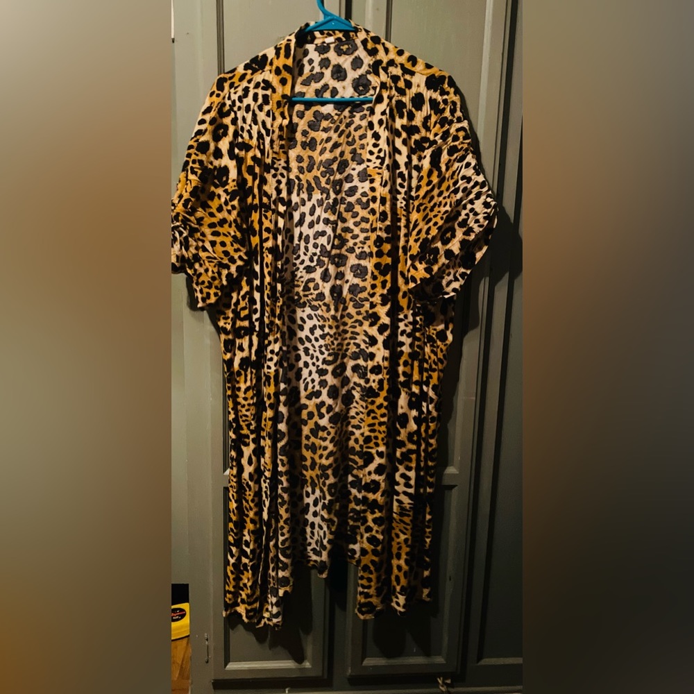 Cheetah print Shaw